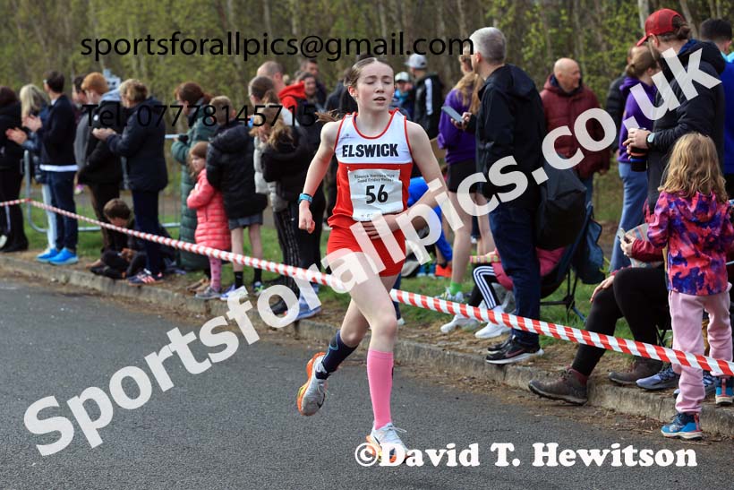 Boys and Girls under-13s, 2025 Elswick Harriers Good Friday Road Relays, Newburn, Newcastle upon Tyne. Photo: David T. Hewitson/Sports for All Pics